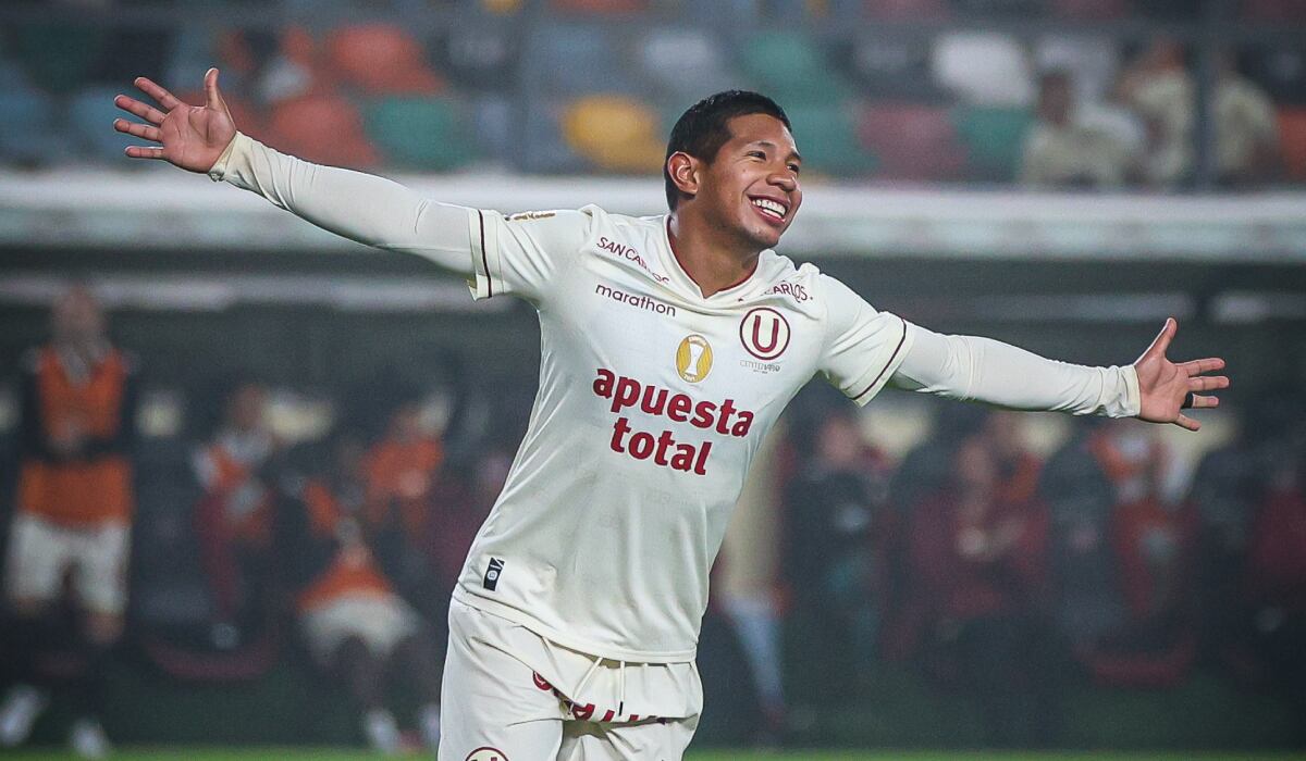 Flores marcó un gol en el 6-0 de Universitario sobre Mannucci. (Foto: Universitario)