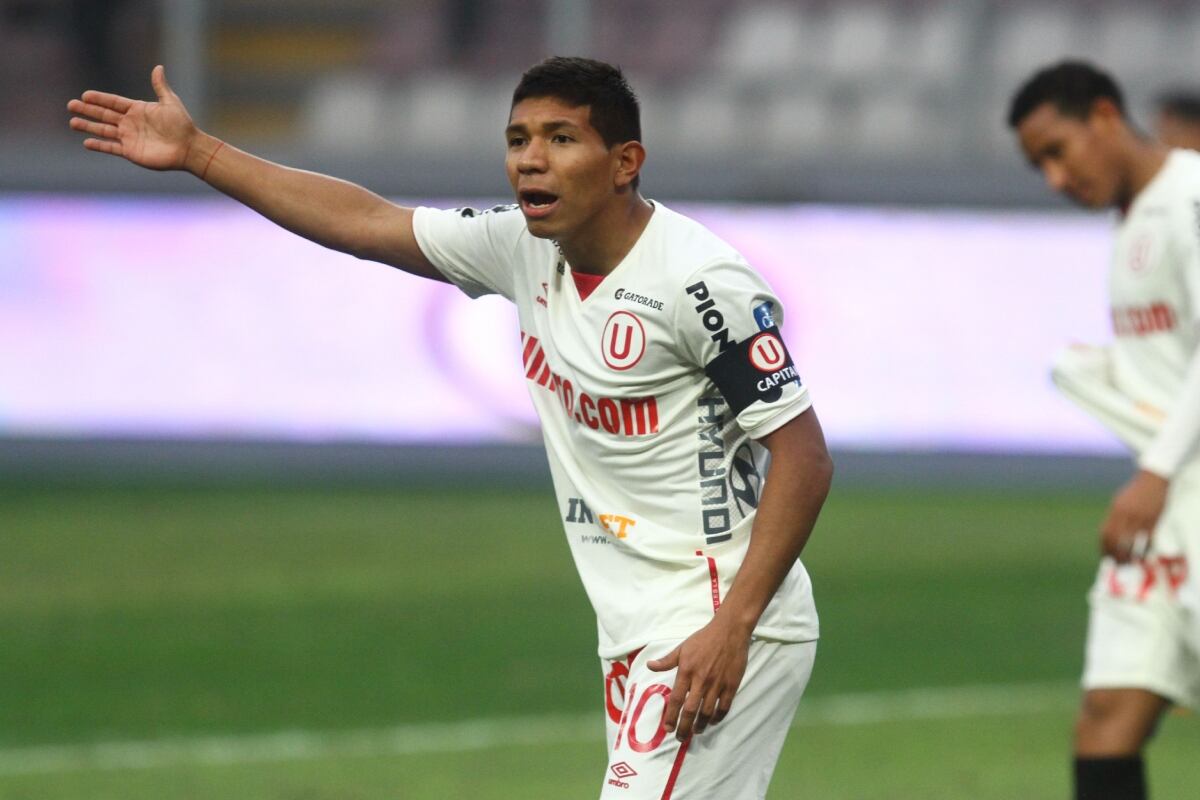 Dentro de poco Edison Flores definirá su regreso a Universitario. (Foto: Universitario)