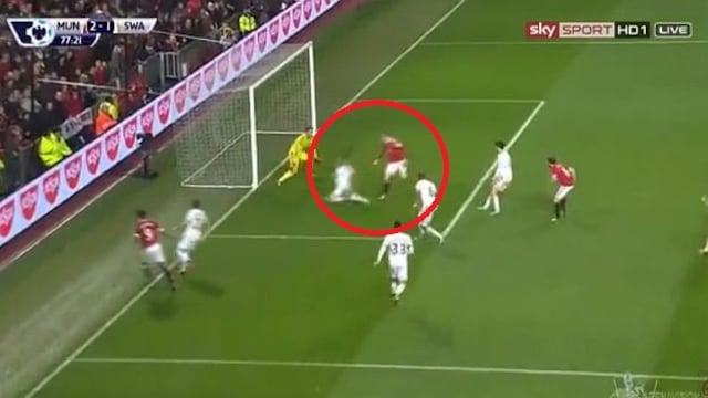 Youtube: Wayne Rooney deslumbró con golazo de taco en victoria por Premier League