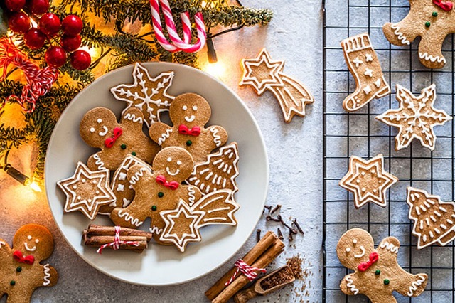 Merry Christmas 2024! 100 images to dedicate on social media to your family and friends.