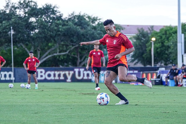 Selección Peruana realizó su último entrenamiento en Miami. (Foto: FPF)