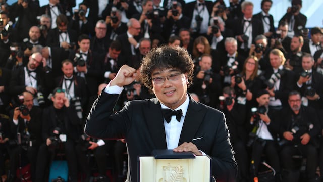 ¡Se hizo un Doblete! Parasite gana Oscar como Mejor Guión y Mejor Película Internacional , Bong Joon-ho gana sus primeros Premios de la Academia