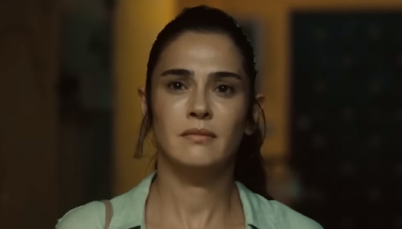 Funda Eryigit es la encargada de interpretar a Gökçe en la película turca "Ceniza" (Foto: Netflix)