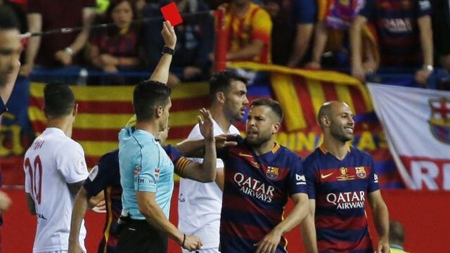 Barcelona vs. Sevilla: la roja a Mascherano que dejó a los 'Culés' con 10