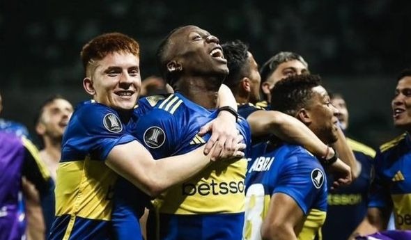 Luis Advíncula fue titular en la semifinal de vuelta entre Boca vs. Palmeiras. (Foto: Boca)