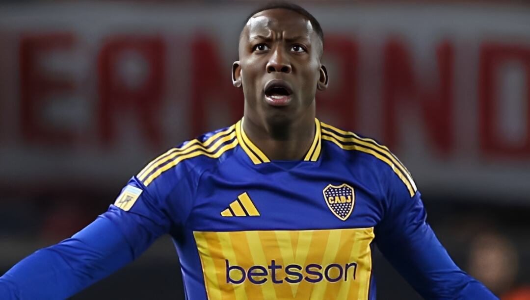 Luis Advíncula llegó a Boca Juniors en 2021. (Foto: Getty Images)