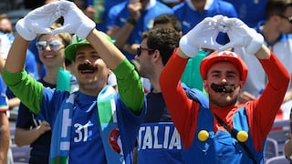 Eurocopa Francia 2016: hinchas disfrazados y pintados se llevan las miradas