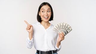 Mujer obtiene un millón de dólares en la lotería y lo pierde en poco tiempo