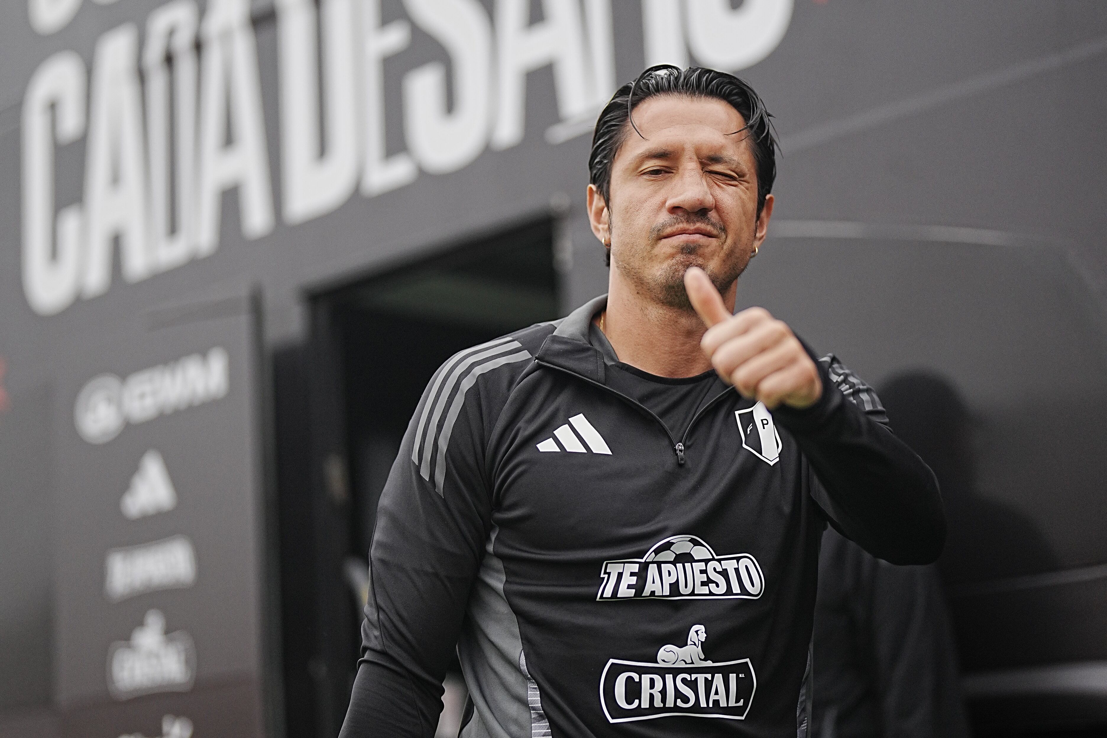 Con Gianluca Lapadula: Selección Peruana va quedando lista para enfrentar a Colombia. (Fotos: FPF/ITEA)