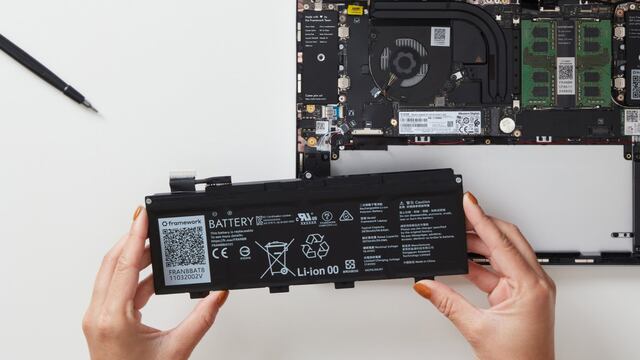 Guía para solucionar la batería de la laptop si deja de cargar al enchufarse