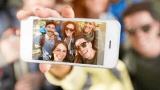 Acorde a la ‘nueva normalidad’: Apple y su nueva función para tomar selfies grupales con distancia social