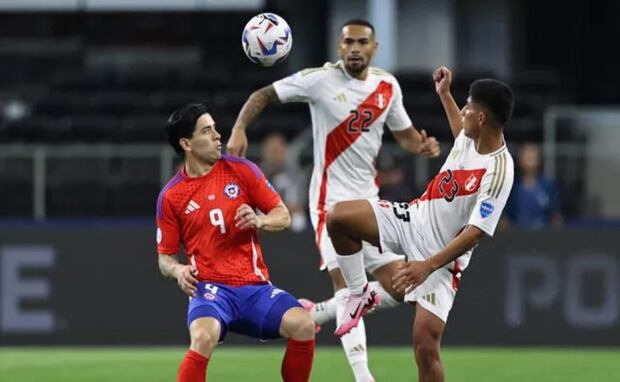 El Perú vs. Chile de fecha 11 por Eliminatorias 2026 se jugará en el Estadio Monumental de Ate. (Foto: AFP)