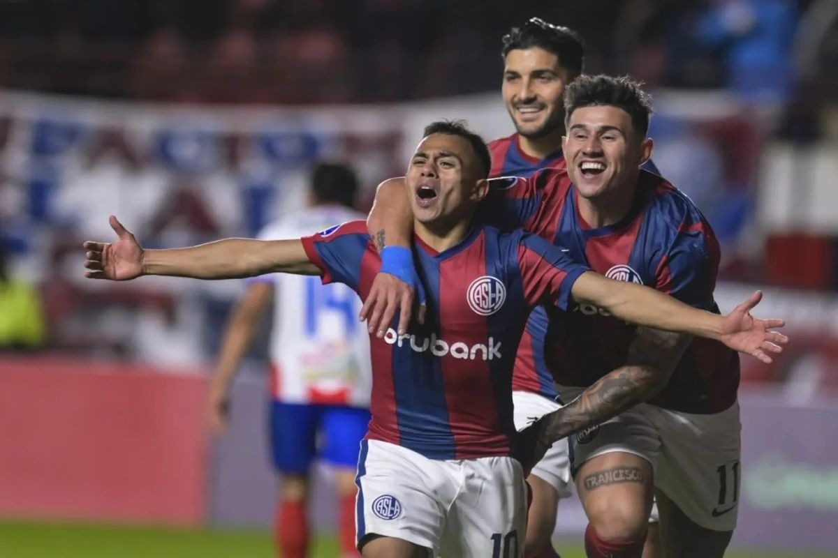 Medellín vs San Lorenzo en vivo desde el Atanasio Girardot de Medellín, juegan el partido de ida de los Playoffs de la Copa Sudamericana. Conoce qué canal ver por TV y online (Foto: TNT Sports)