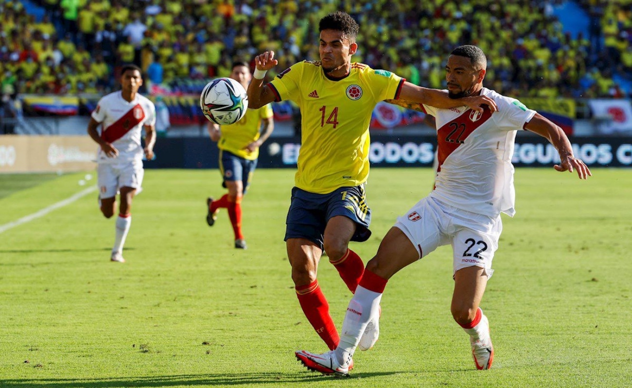 Perú vs. Colombia se enfrentarán por Eliminatorias 2026. (Foto: EFE)