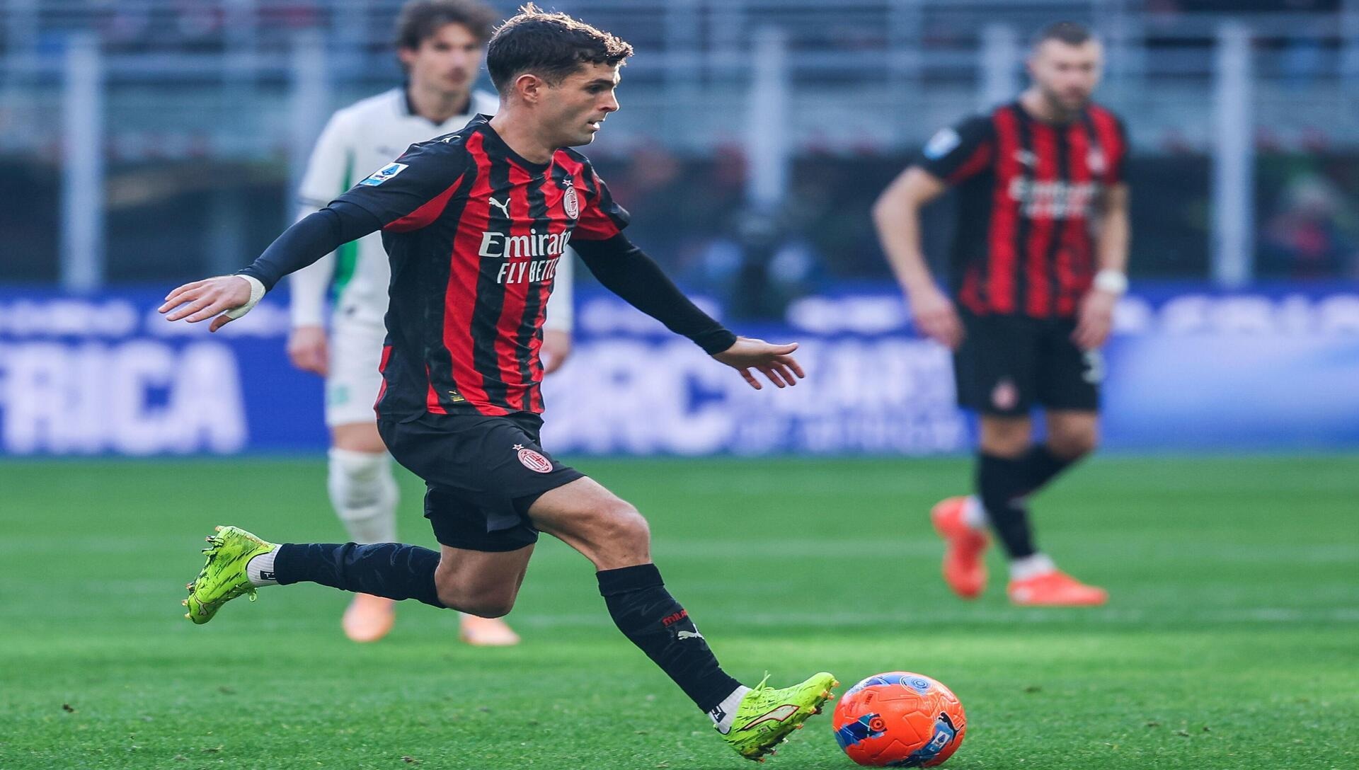 Los rossoneros llegan como favoritos a la semifinal de la Supercopas Napoli vs Milan (Crédito: Alamy Stock Photo).