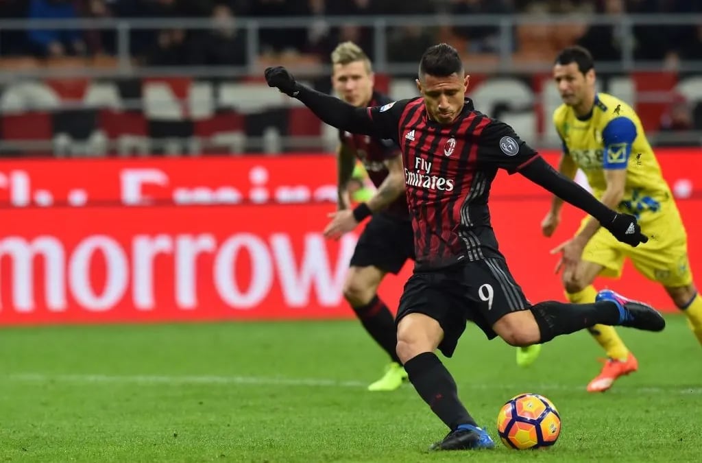 Gianluca Lapadula marcó ocho goles en 27 presentaciones con AC Milan. (Foto: soycalcio.com)