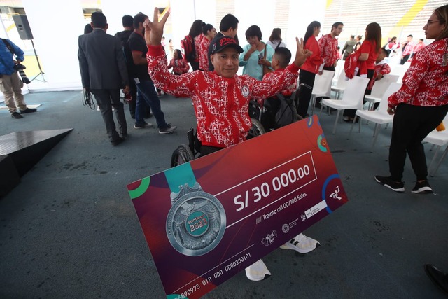 El IPD premió a los deportistas y paradeportistas que ganaron medallas en Santiago 2023. (Foto: Jorge Cerdan / GEC)