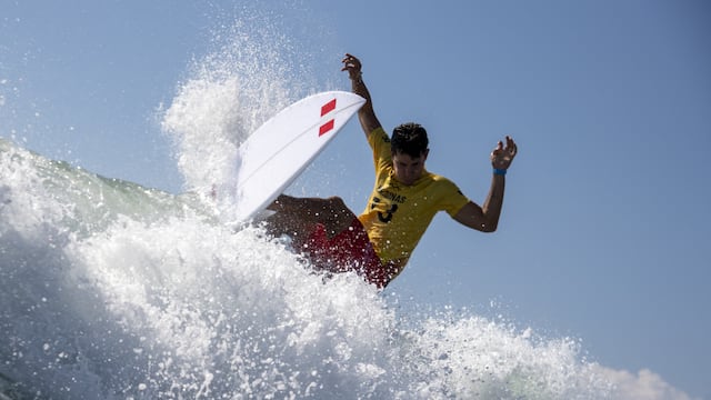 Tokio 2020: Lucca Mesinas se enfrenta a Owen Wright en los cuartos de final de surf