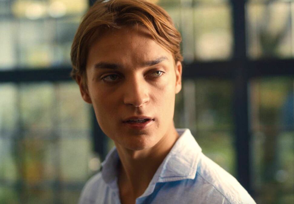 Willem De Schryver interpreta a Alexander Vandael en "Knokke Off" (Foto: Dingie)