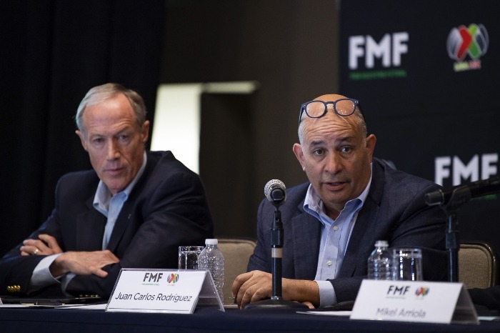 Ivar Sisniega y Juan Carlos Rodríguez durante su presentación como nuevos directivos de la FMF (Foto: MEXSPORT)