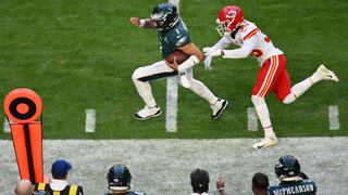 Mahomes lleva a los Chiefs a la gloria y ganan el Super Bowl ante los Eagles