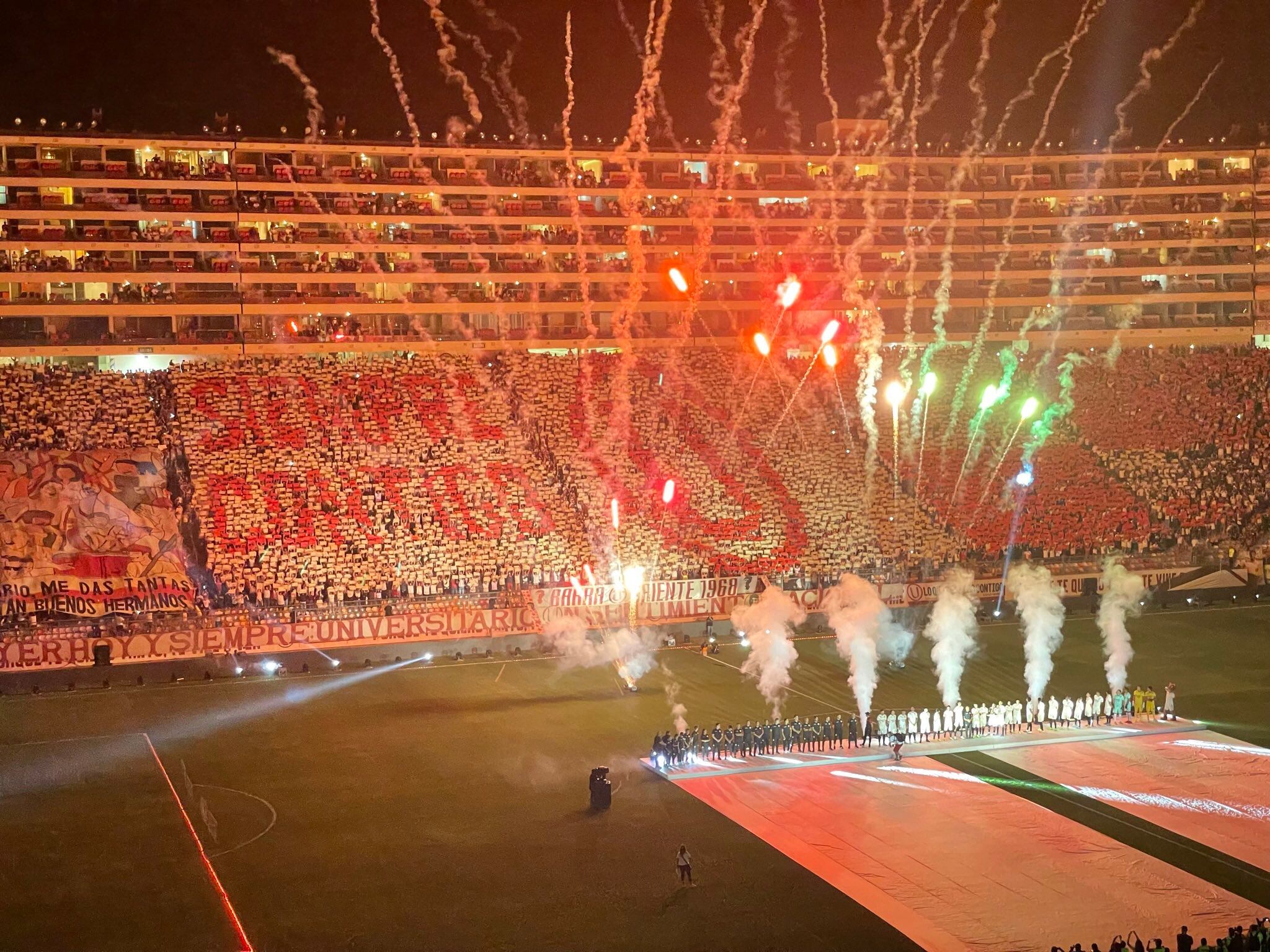 25 años del Estadio Monumental Marathon de Universitario de Deportes / @