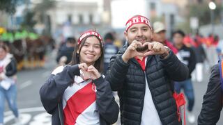 JetSMART y La Blanquirroja firman alianza para alentar al Perú en sus principales encuentros