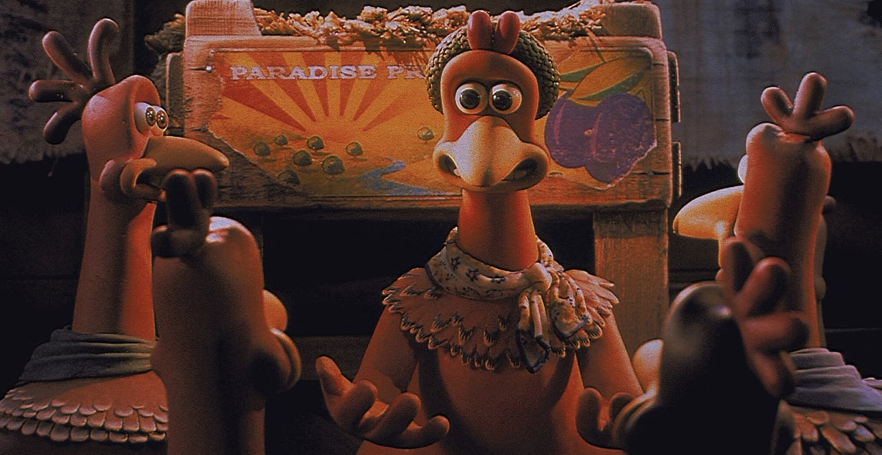 En la primera película de "Chicken run", los pollos tuvieron que escapar de una granja (Foto: Netflix)