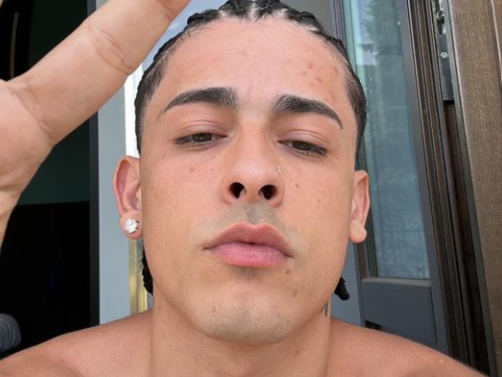 Trueno posando para sus fans en redes sociales (Foto: Trueno / Instagram)