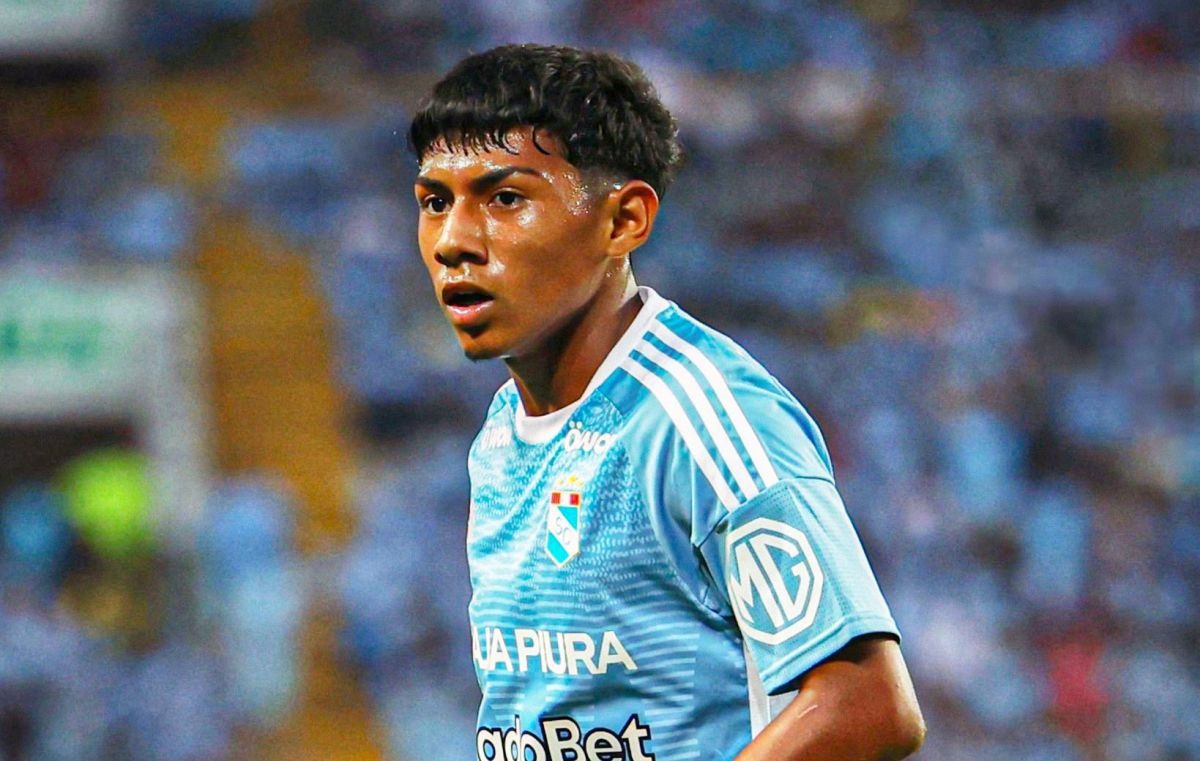 Maxloren Castro debutó en 2024 con el primer equipo de Sporting Cristal. (Foto: Agencias)