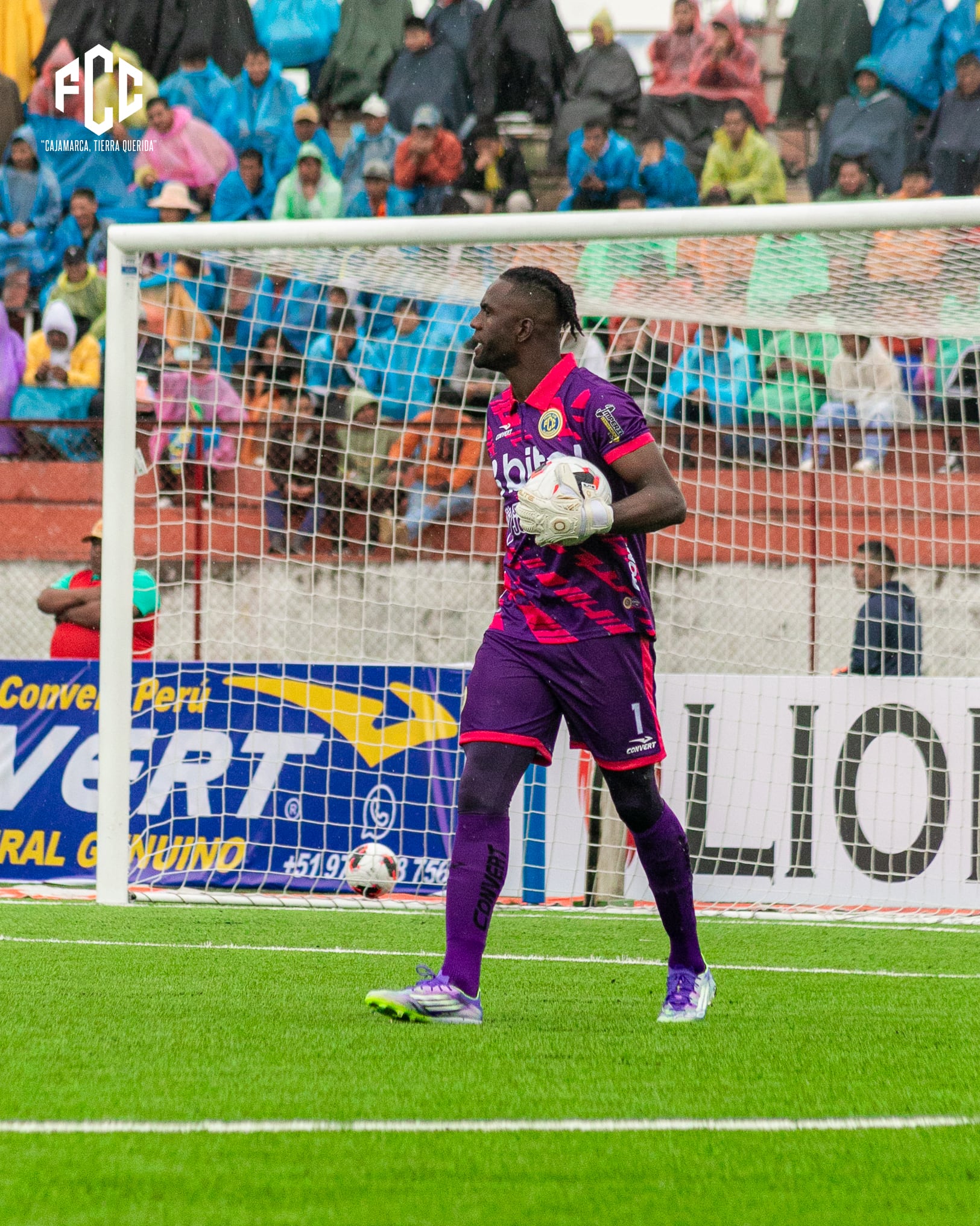 Carlos Junior Mosquera tapó en Colombia y en Bolivia antes de llegar al Perú. (Foto: FC Cajamarca)