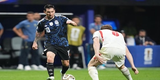 Pronósticos España vs Argentina: ¿Podrá la mejor defensa del torneo frenar a Messi?