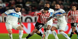 Pronósticos Universidad Católica vs Estudiantes de La Plata: se esperan más de 2.5 goles