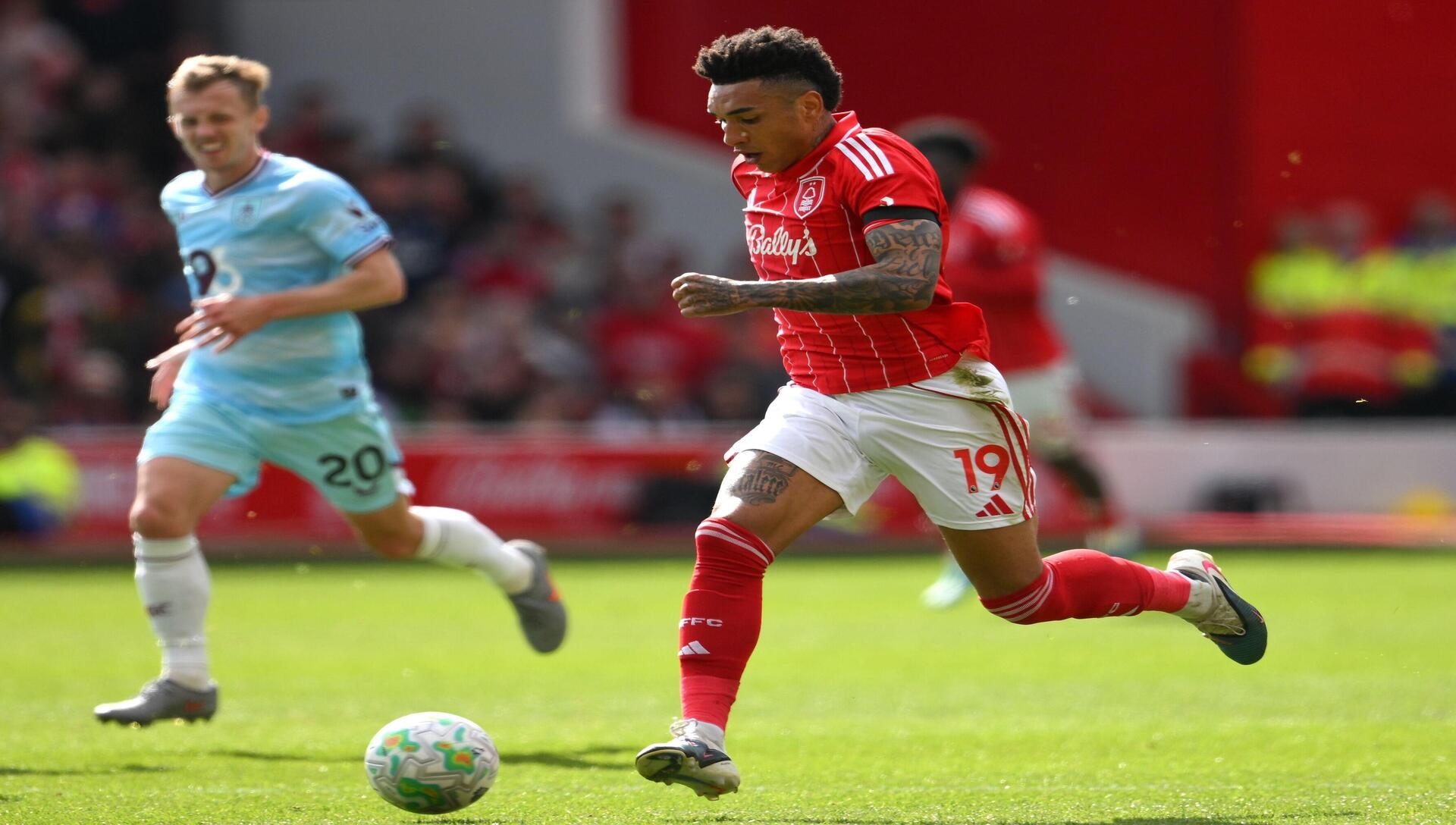 Igor Jesus es una de las principales figuras en la ida de la semifinal Nottingham Forest vs Aston Villa (Crédito: Alamy Stock Photo).