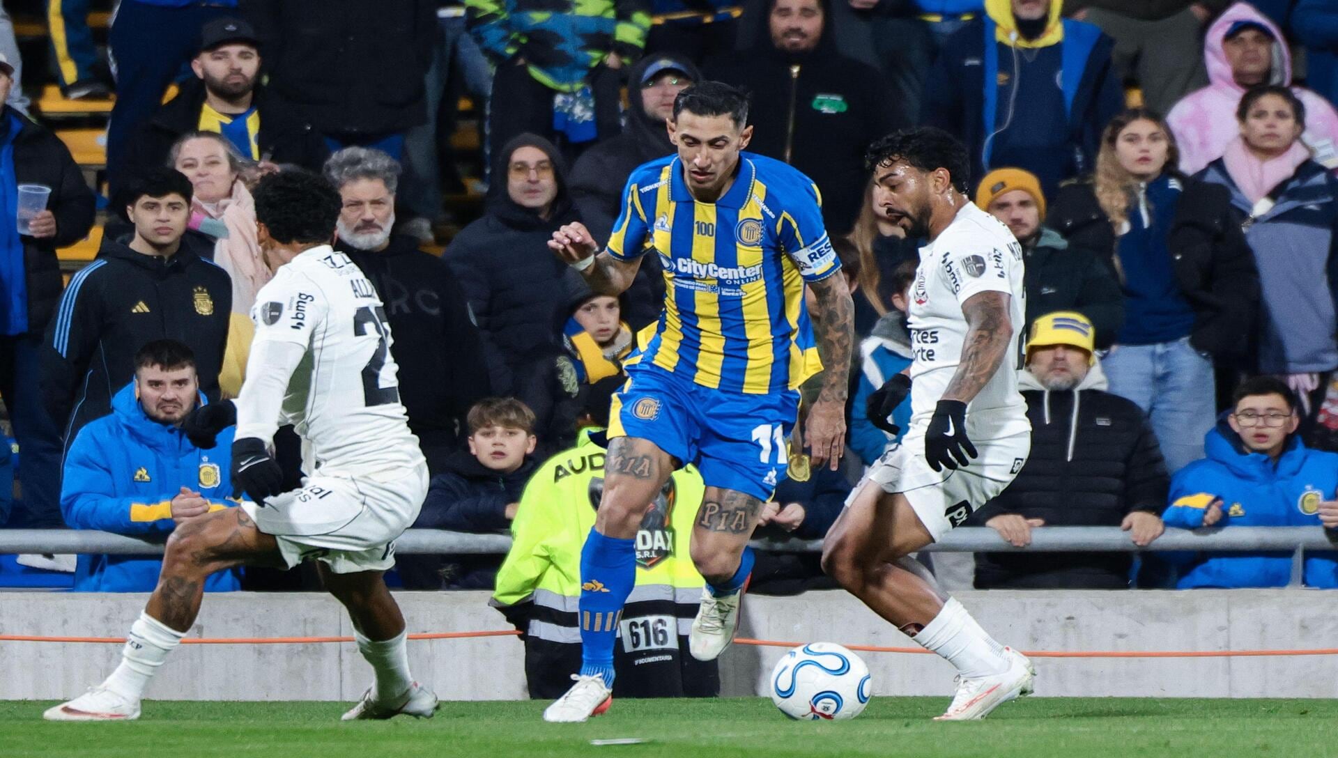 Pronósticos Corinthians vs Rosario Central: todo apunta a un duelo con goles de ambos equipos