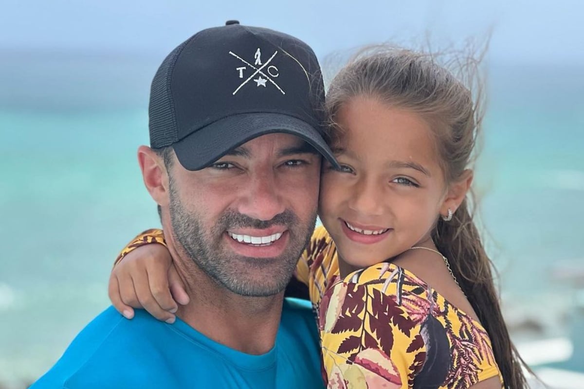 El bailarín español ya tuvo la oportunidad de presentar a su hija con su actual pareja (Foto: Toni Costa / Instagram)