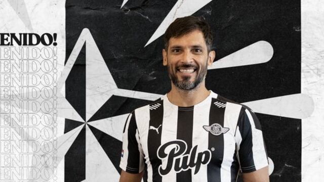 Tras dejar Olimpia: Roque Santa Cruz es nuevo jugador de Libertad de Paraguay