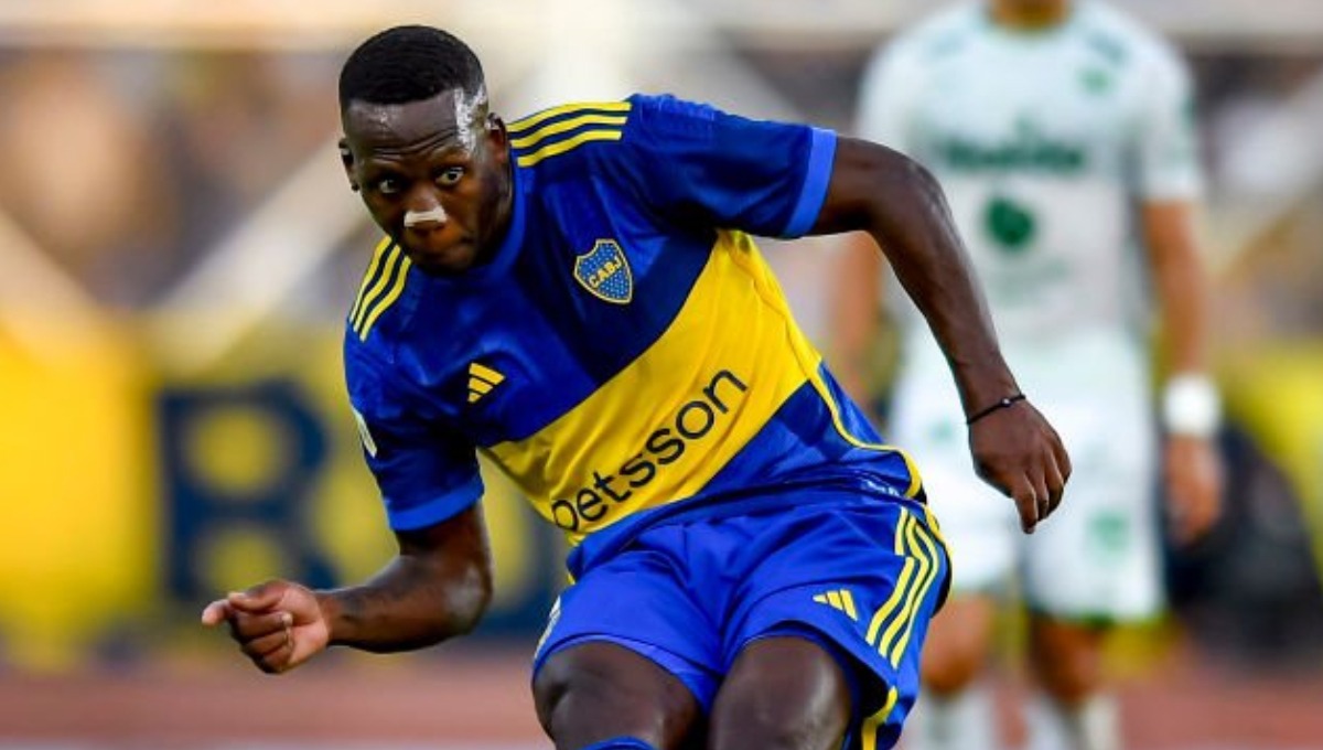 Luis Advíncula y su deseo de continuar en Boca Juniors. (Foto: Getty Images)