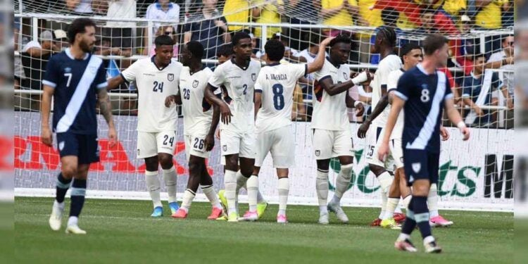 Ecuador goleó 3-0 a Guatemala en su último amistoso antes del Mundial 2026.