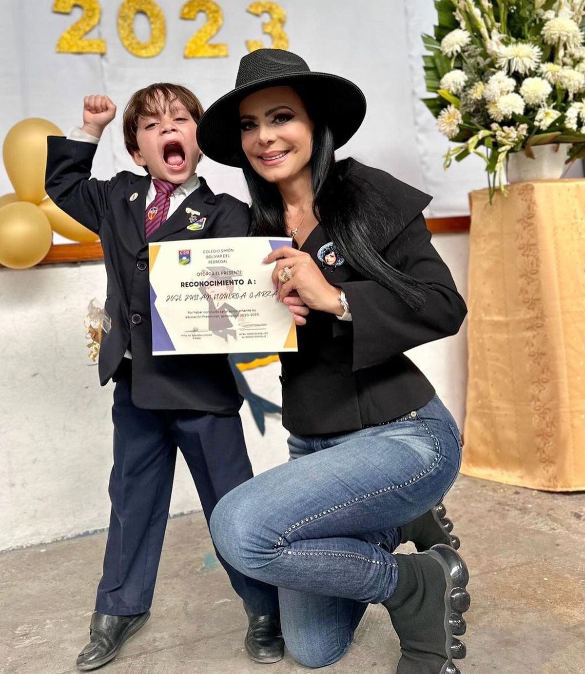 Junto a José Julián, su nieto e hijo de Julián Figueroa (Foto: Maribel Guardia / Instagram)