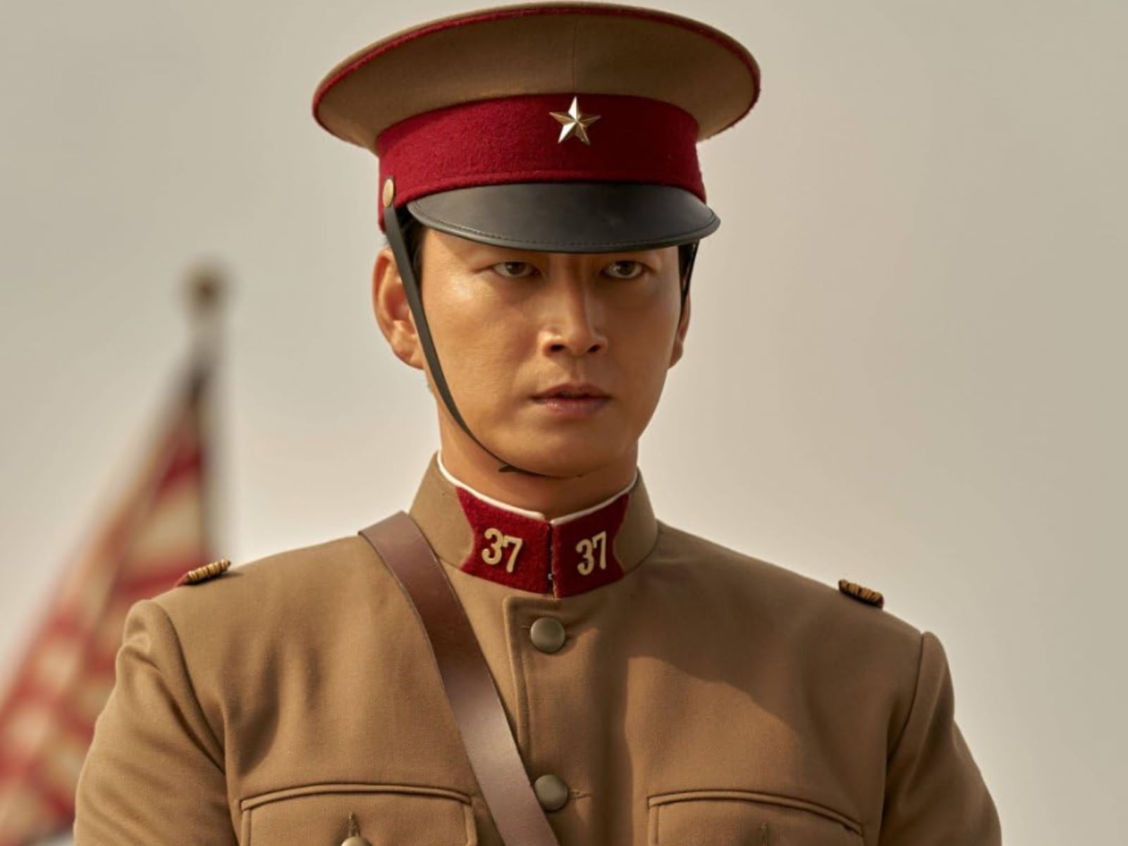 Lee Hyun-wook como Lee Kwang-il en la serie surcoreana “La canción de los bandidos” (Foto: Netflix)