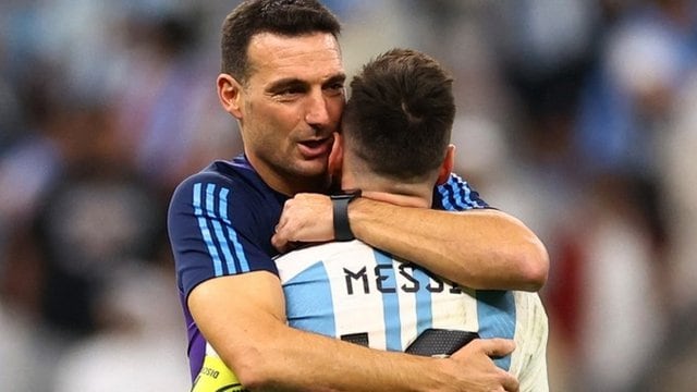 Scaloni con Messi. (Foto: Agencias)