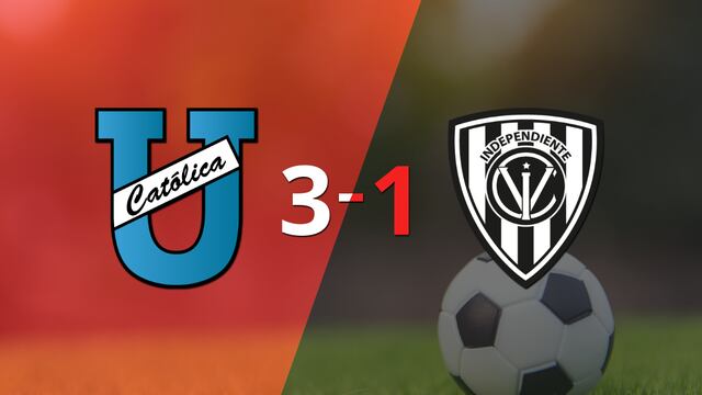 Triunfo de U. Católica (E) ante Independiente del Valle con hat-trick de Lisandro Alzugaray