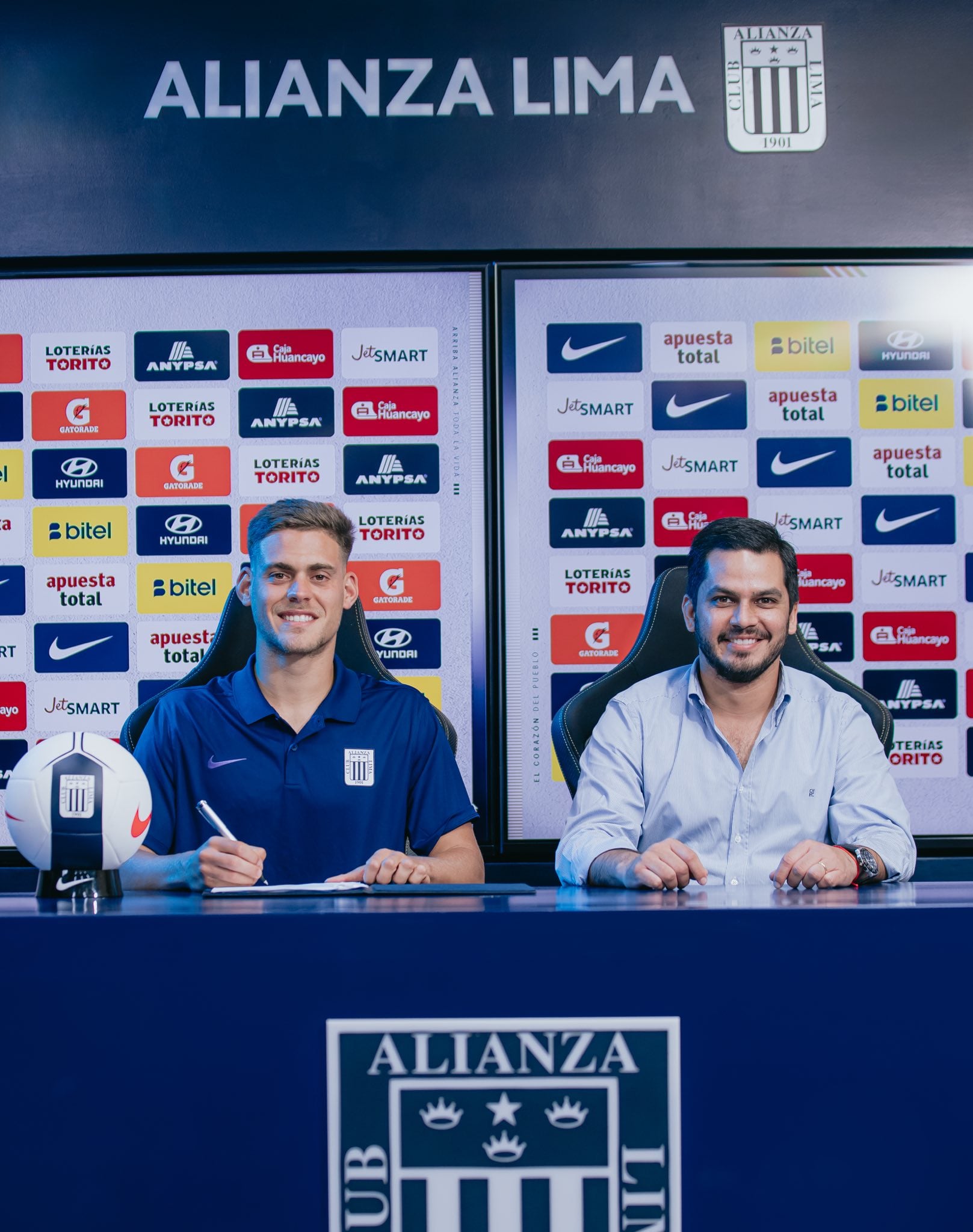 Girotti firmó contrato con el club blanquiazul hasta finales de 2028. (Foto: Alianza Lima)