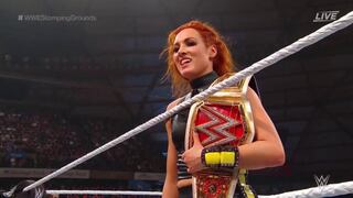 ¡Imbatible! Becky Lynch venció a Lacey Evans y retuvo su título femenino de Raw en Stomping Grounds 2019 [VIDEO]