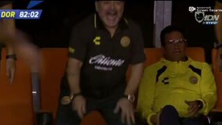 Explotó el 'D10S': Diego Maradona no soportó la falta contra jugador del Dorados de Sinaloa [VIDEO]