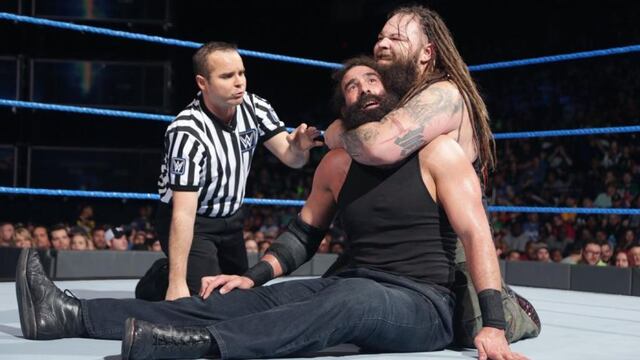 ¡No se le escapa nada! La sorpresiva reacción de Bray Wyatt tras el debut de Luke Harper en AEW