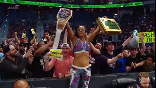 ¡Canjeó el maletín! Bayley se convirtió en la nueva campeona de SmackDown Live en Money in the Bank 2019 [VIDEO]