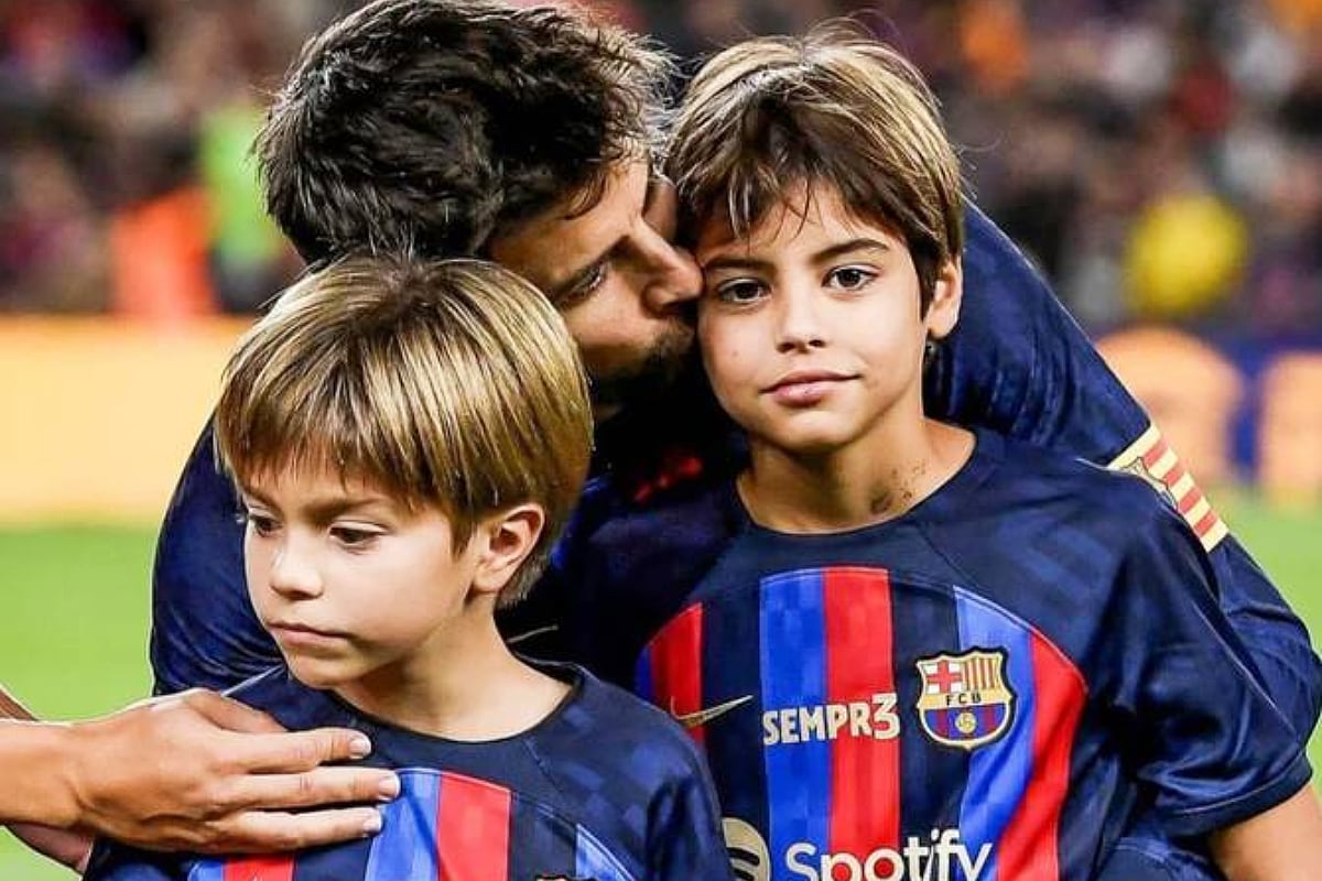 Gerard Piqué junto a sus dos hijos en un partido realizado en el Camp Nou (Foto: Gerard Piqué / Instagram)