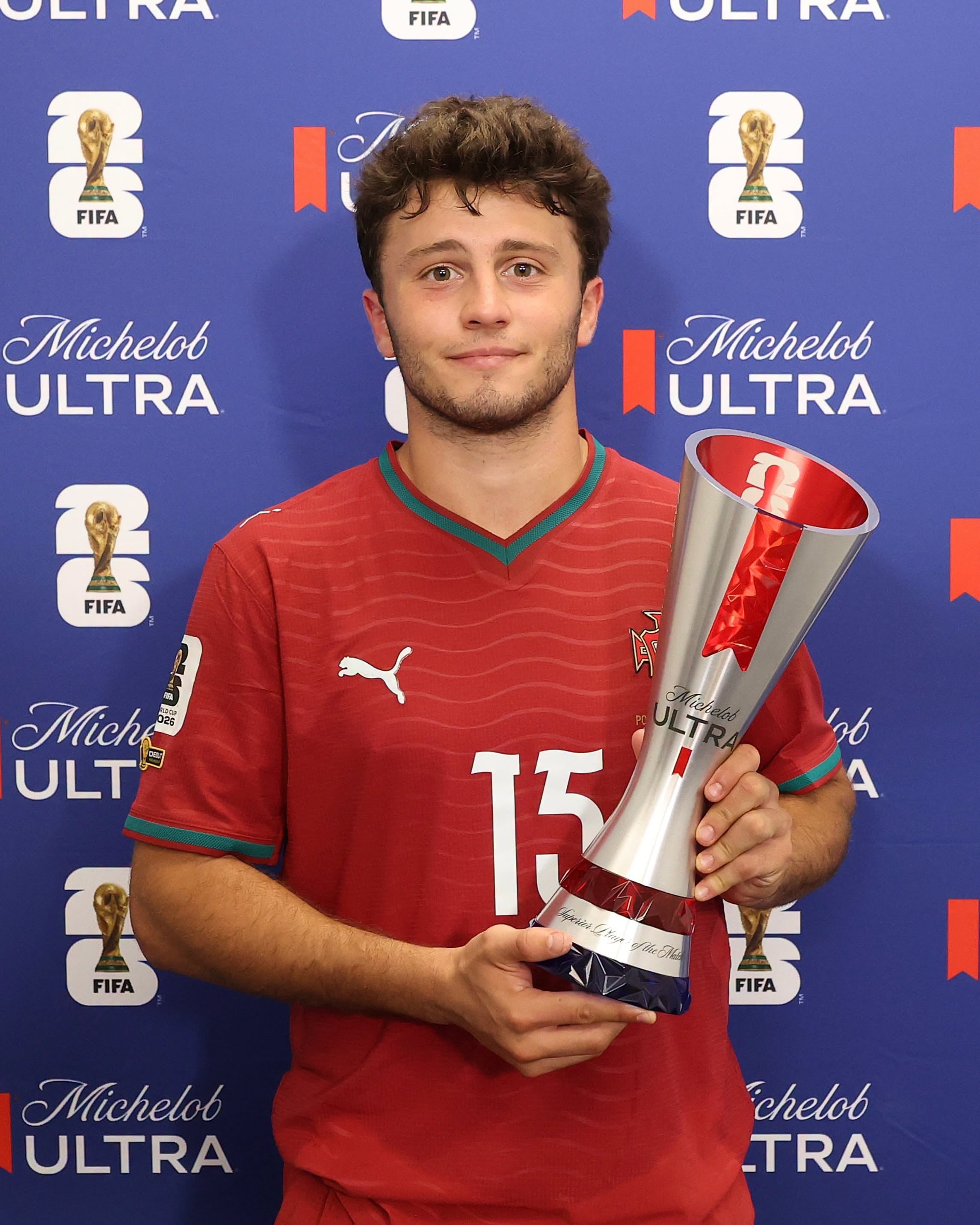 Joao Neves fue elegido el mejor jugador del partido ante RD Congo.